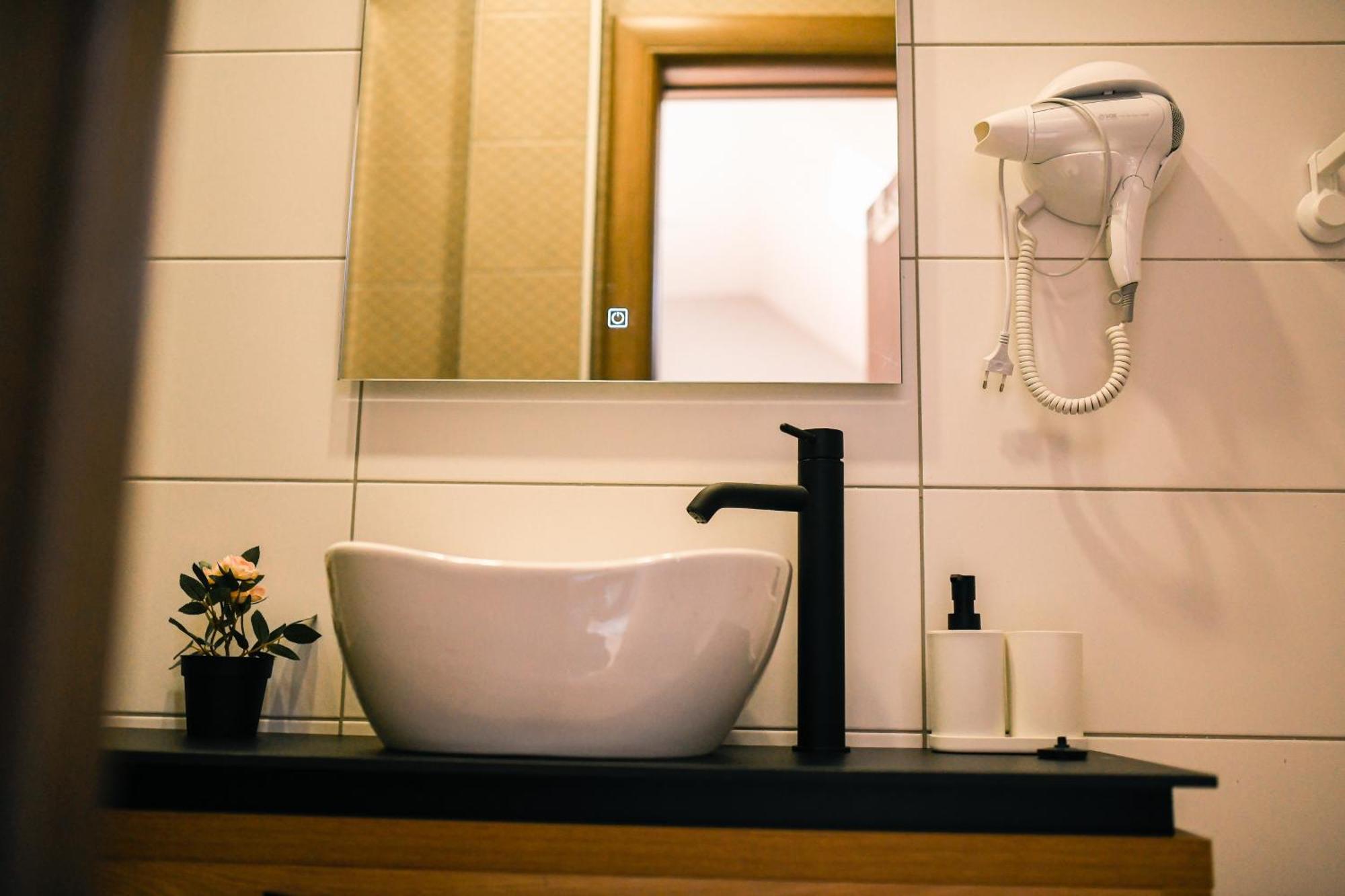 Brent Collection - Apartments In City Center Novi Sad Extérieur photo